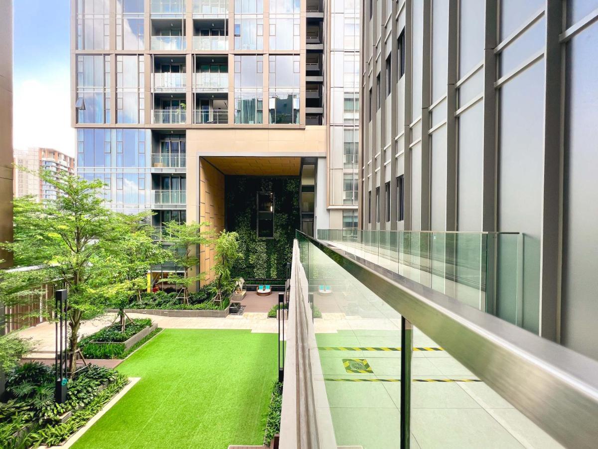 VII Aparthotel - Empire City Хошимин Экстерьер фото
