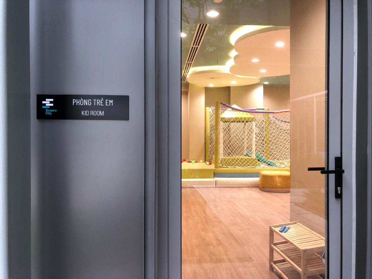 VII Aparthotel - Empire City Хошимин Экстерьер фото