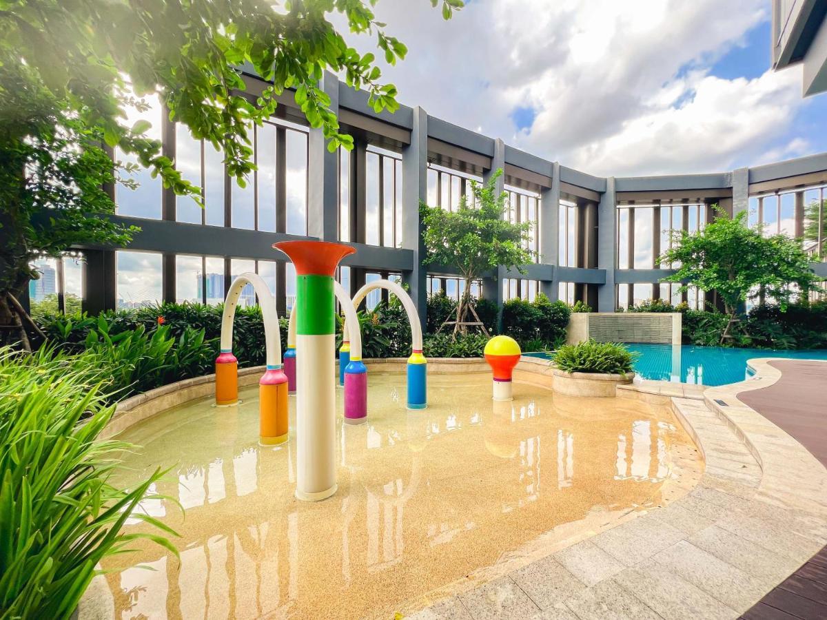 VII Aparthotel - Empire City Хошимин Экстерьер фото