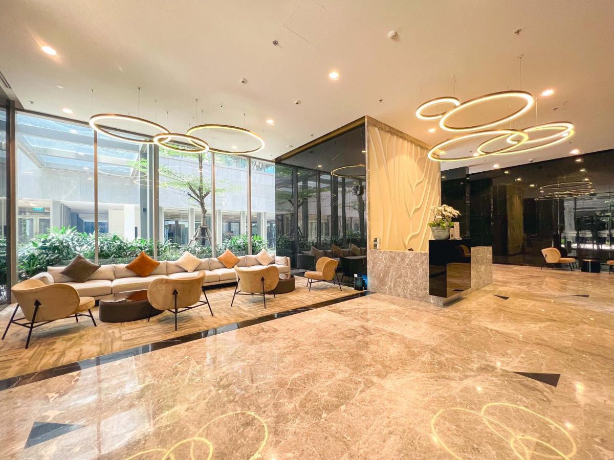 VII Aparthotel - Empire City Хошимин Экстерьер фото